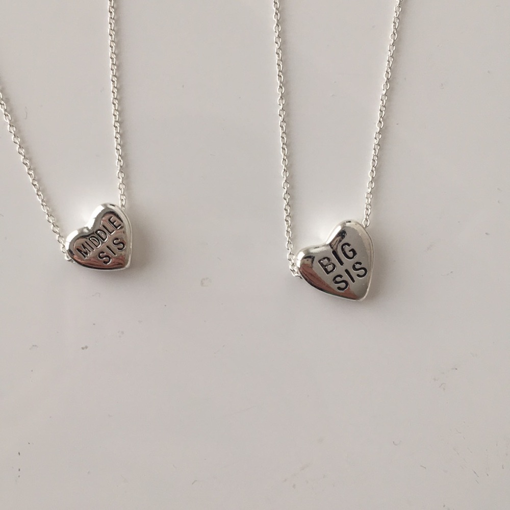 Middle and big sis necklace